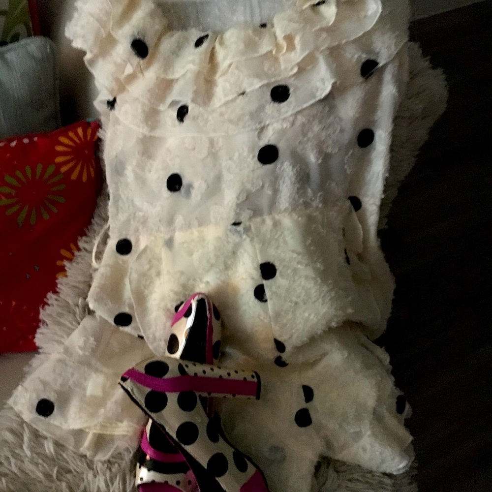 Vintage Romper/ shoes sold separately,(size 7) can bundle